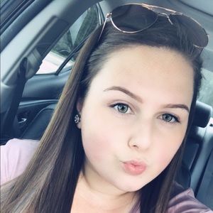 Meet your Posher, Lindsey